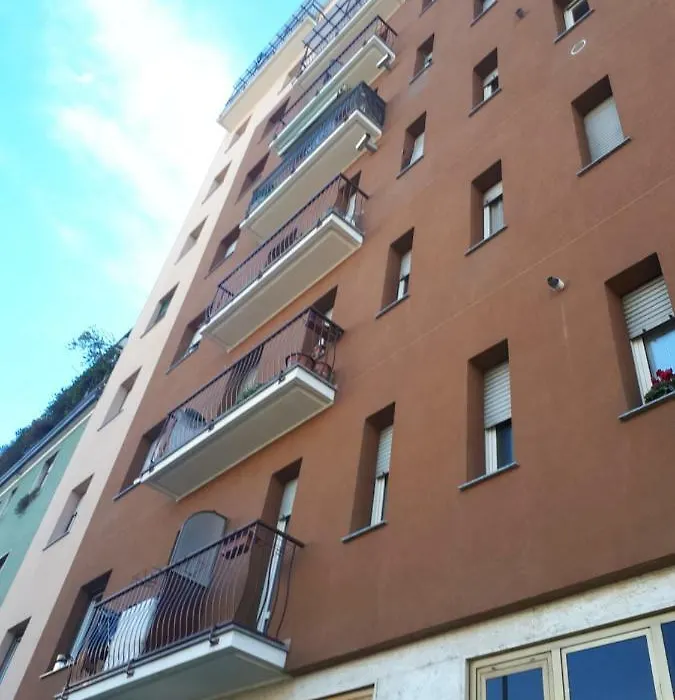 Valassina milano apartment-1